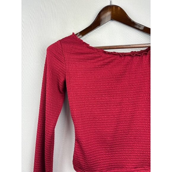 Women’s Princess Polly Medium Red Ruched Long Sleeve off the Shoulder Shirt - Picture 3 of 7